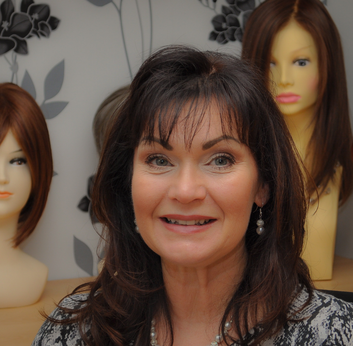 Wigs Specialist, Wigwonders Wig Stylist and Advisor in Nottingham